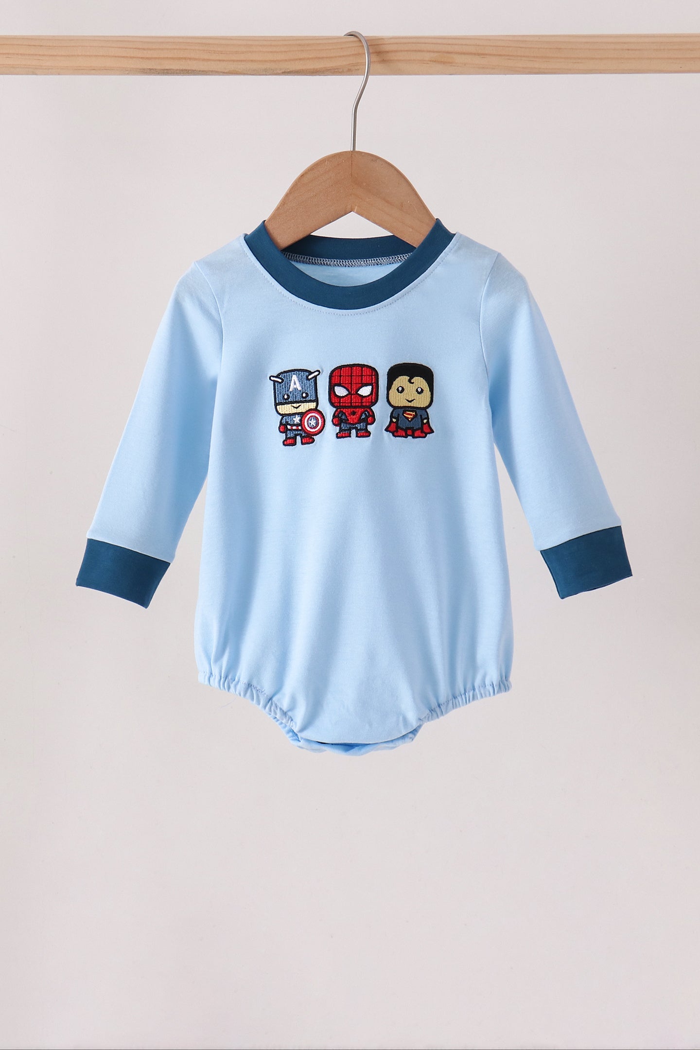 Blue character embroidery bubble