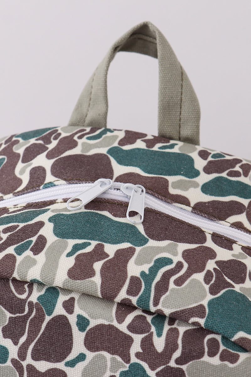 Camouflage fish embroidery canvas backpack
