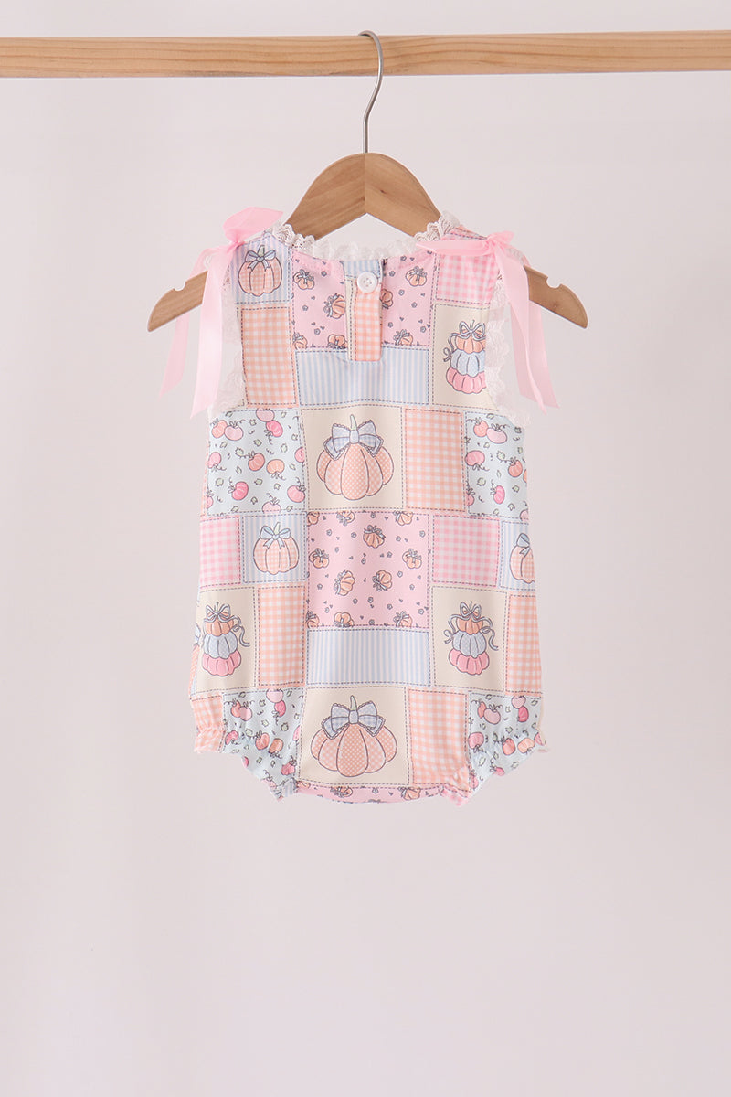 Pink pumpkin ruffle bubble