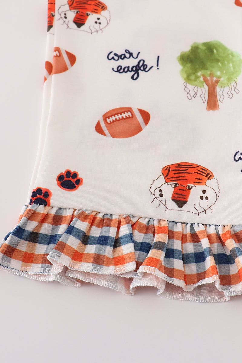 A*u*b*u*r*n* football tiger girl pajamas set