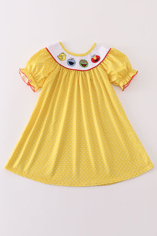 S*e*s*a*m*e* S*t*r*e*e*t* Yellow charactor embroidery dress